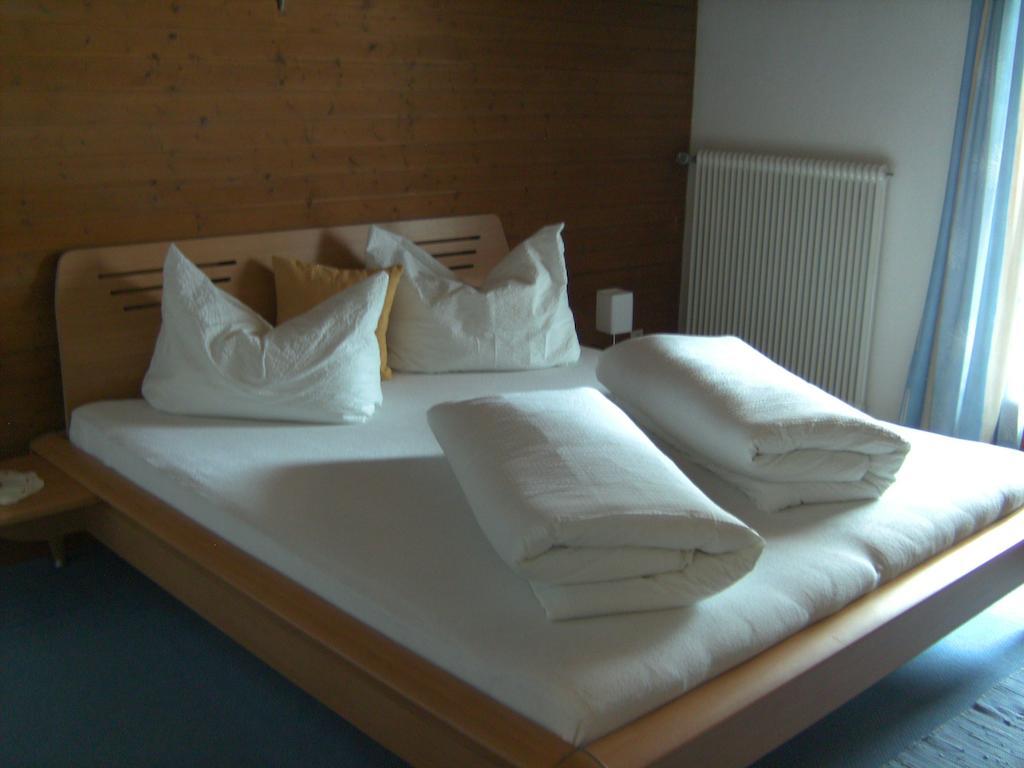 Haus Triumph Apartment Pettneu am Arlberg Ruang foto
