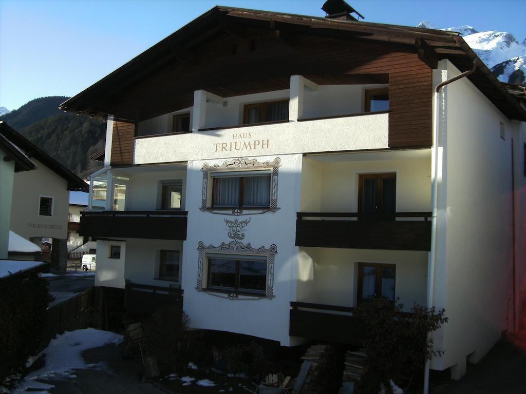Haus Triumph Apartment Pettneu am Arlberg Bagian luar foto